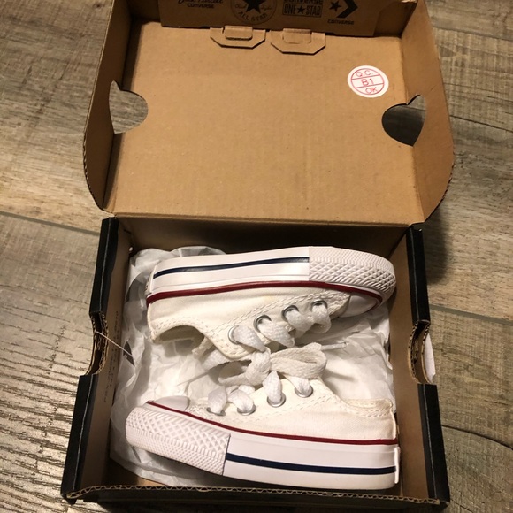 Infant Chuck Taylor (Converse) - Picture 3 of 3